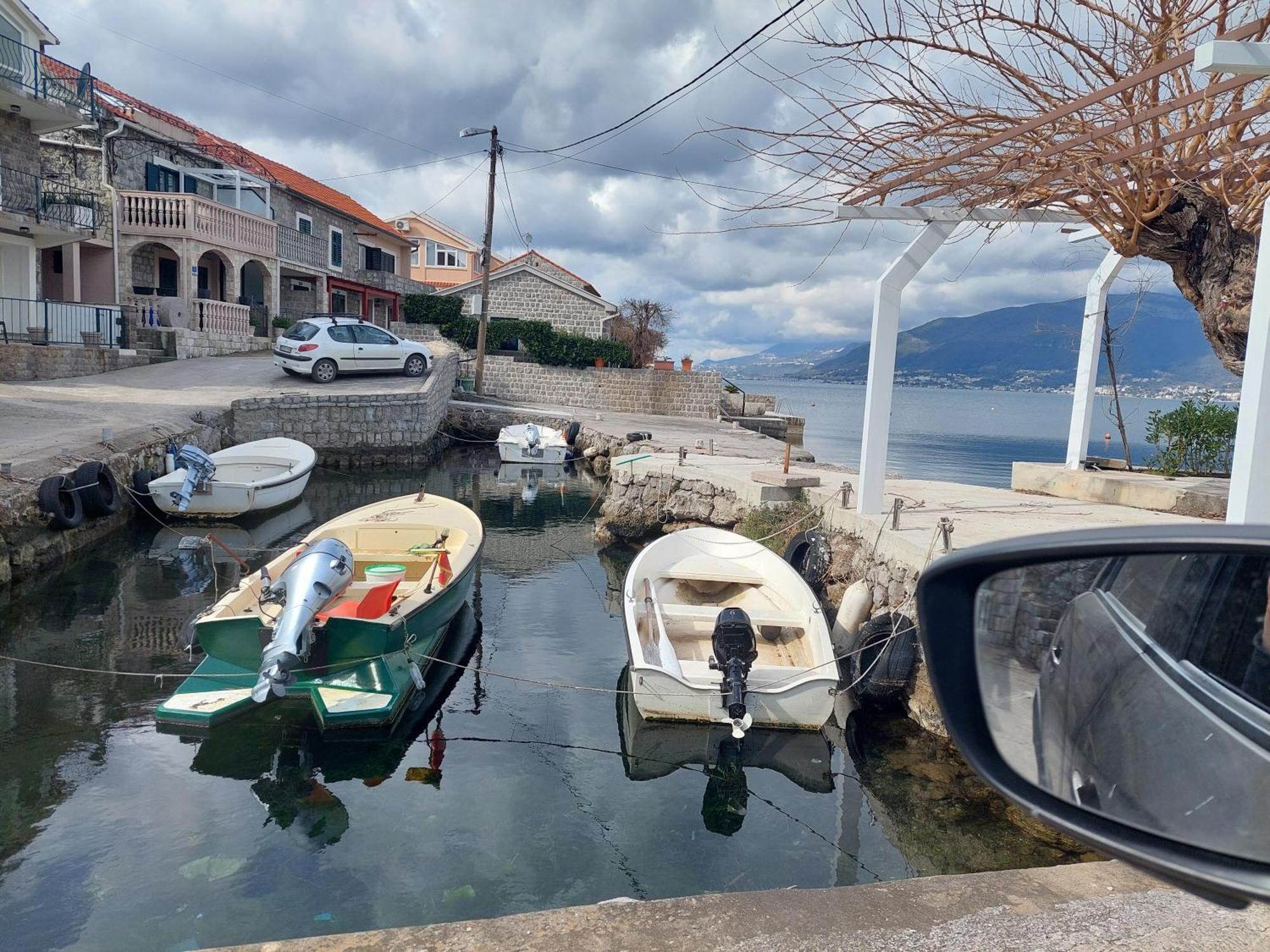 Kjara Apartments Teodo Esterno foto