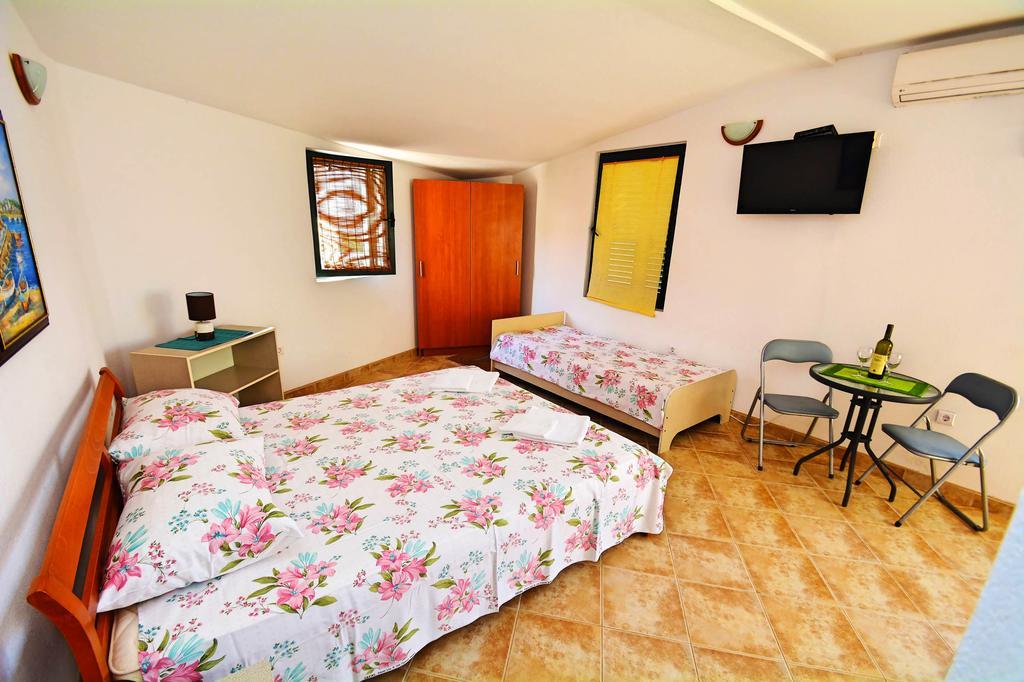 Kjara Apartments Teodo Esterno foto