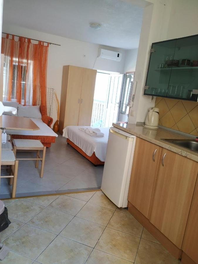 Kjara Apartments Teodo Esterno foto